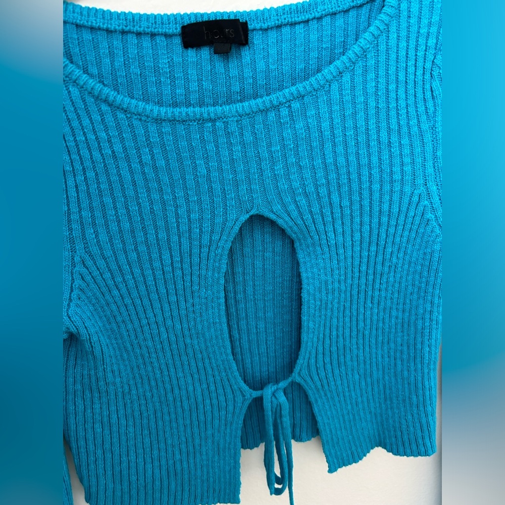 h:ours Revolve Lua Cropped Keyhole Sweater blue - Picture 5 of 7